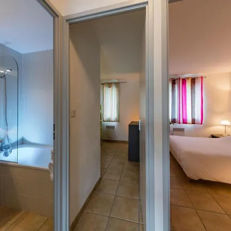 Le Domaine Du Golf Dalbret Hotel