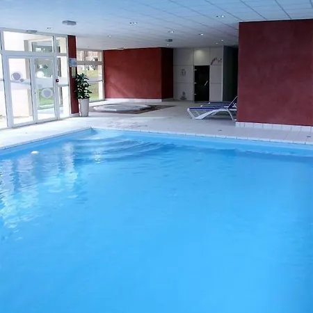 Le Domaine Du Golf Dalbret Hotel
