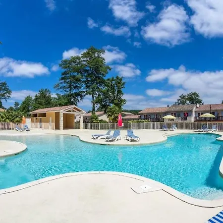 Le Domaine Du Golf Dalbret Hotel 3*