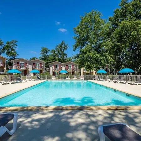 Hotel Le Domaine Du Golf Dalbret Lavardac