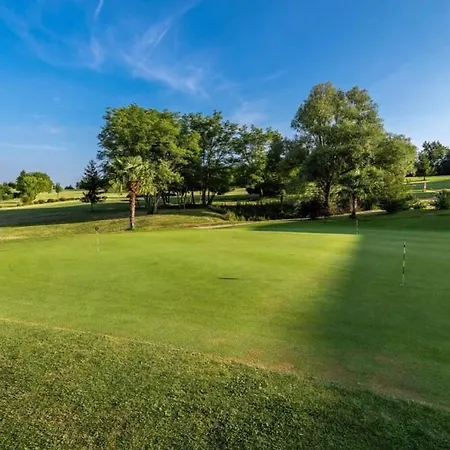 Le Domaine Du Golf Dalbret Lavardac